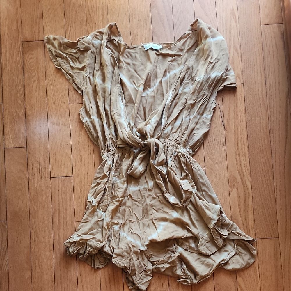 Tiare Hawaii Cream Cap Sleeve Ruffled Tunic